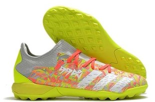 Сороконожки Adidas Predator Freak .3 TF Numbers Up, серый, 39, TF многошиповки, Искусственные и естественные жесткие покрытия